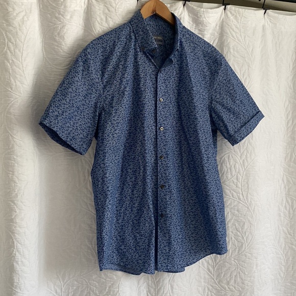 Men's Blue Patterned Shirt - Picture 2 of 5